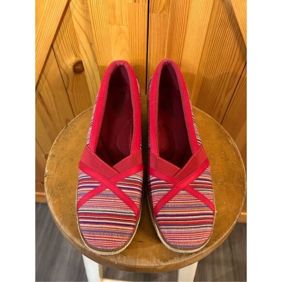 Grasshoppers Misty Wedge Red Canvas Loafer Shoes EF52840 - Women's Size US 11N - Picture 2 of 8